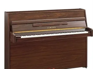 PIANO YAMAHA MC101