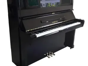PIANO YAMAHA U2A