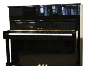 Piano Miki 36