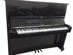 Piano VICTOR V102