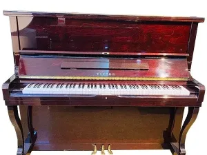 Piano VICTOR V105M