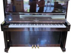 Piano VICTOR V200
