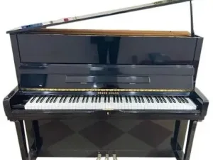 Piano Young Chang E302