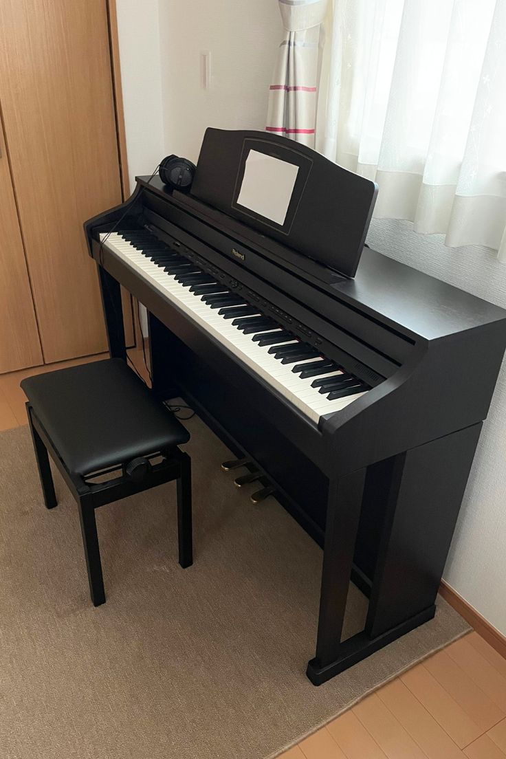 PIANO YAMAHA U3H